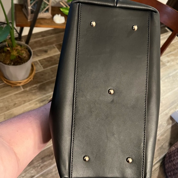 Dooney & Bourke Flynn Bag - Picture 5 of 10